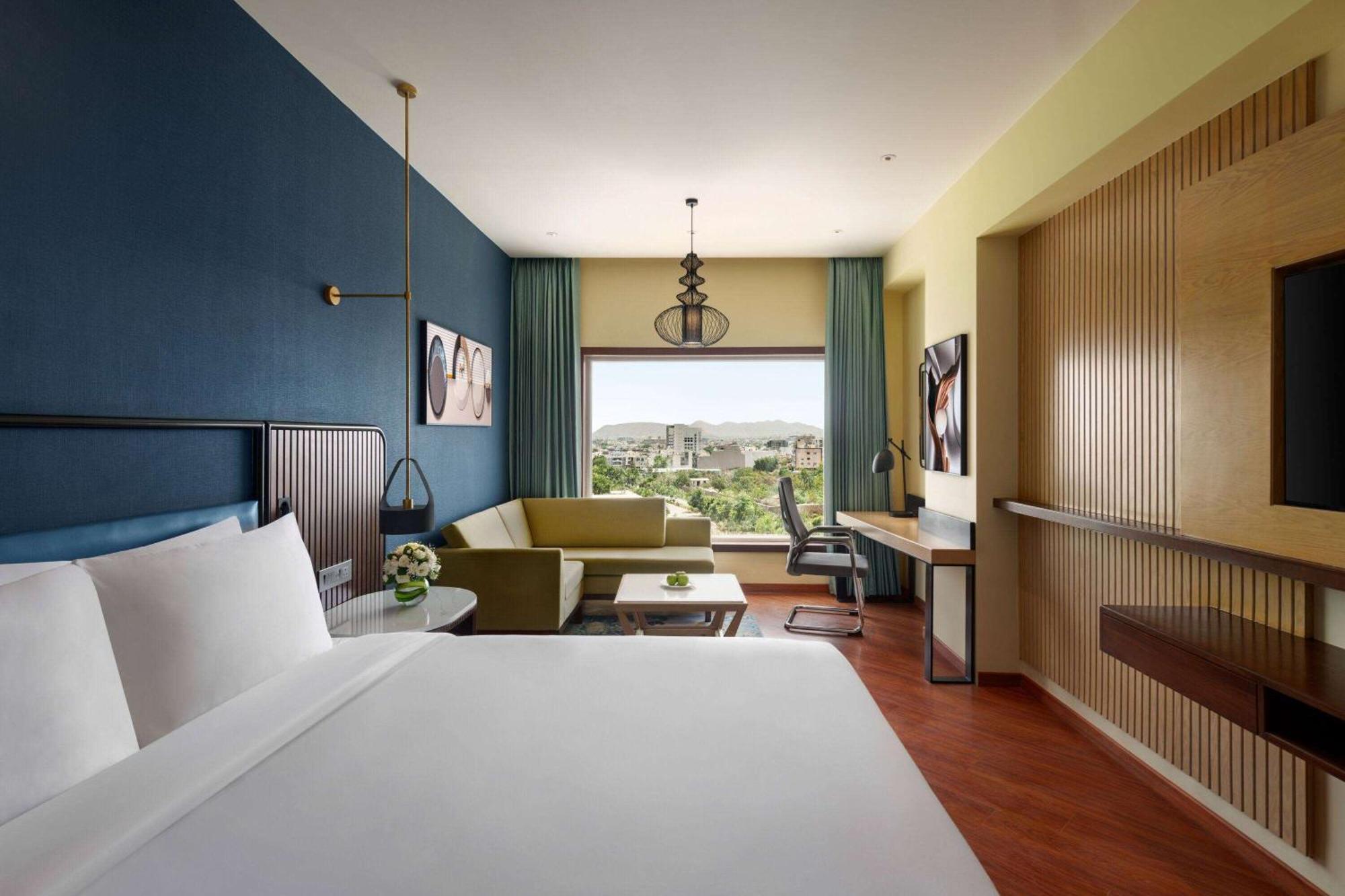 Ramada Encore By Wyndham Udaipur Roopnagar מראה חיצוני תמונה