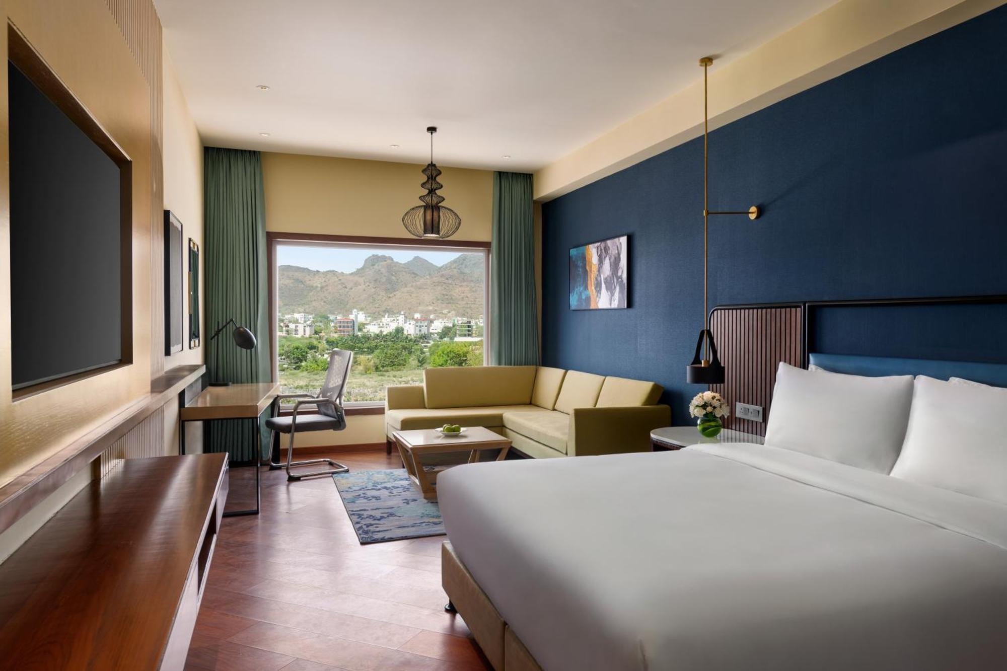 Ramada Encore By Wyndham Udaipur Roopnagar מראה חיצוני תמונה