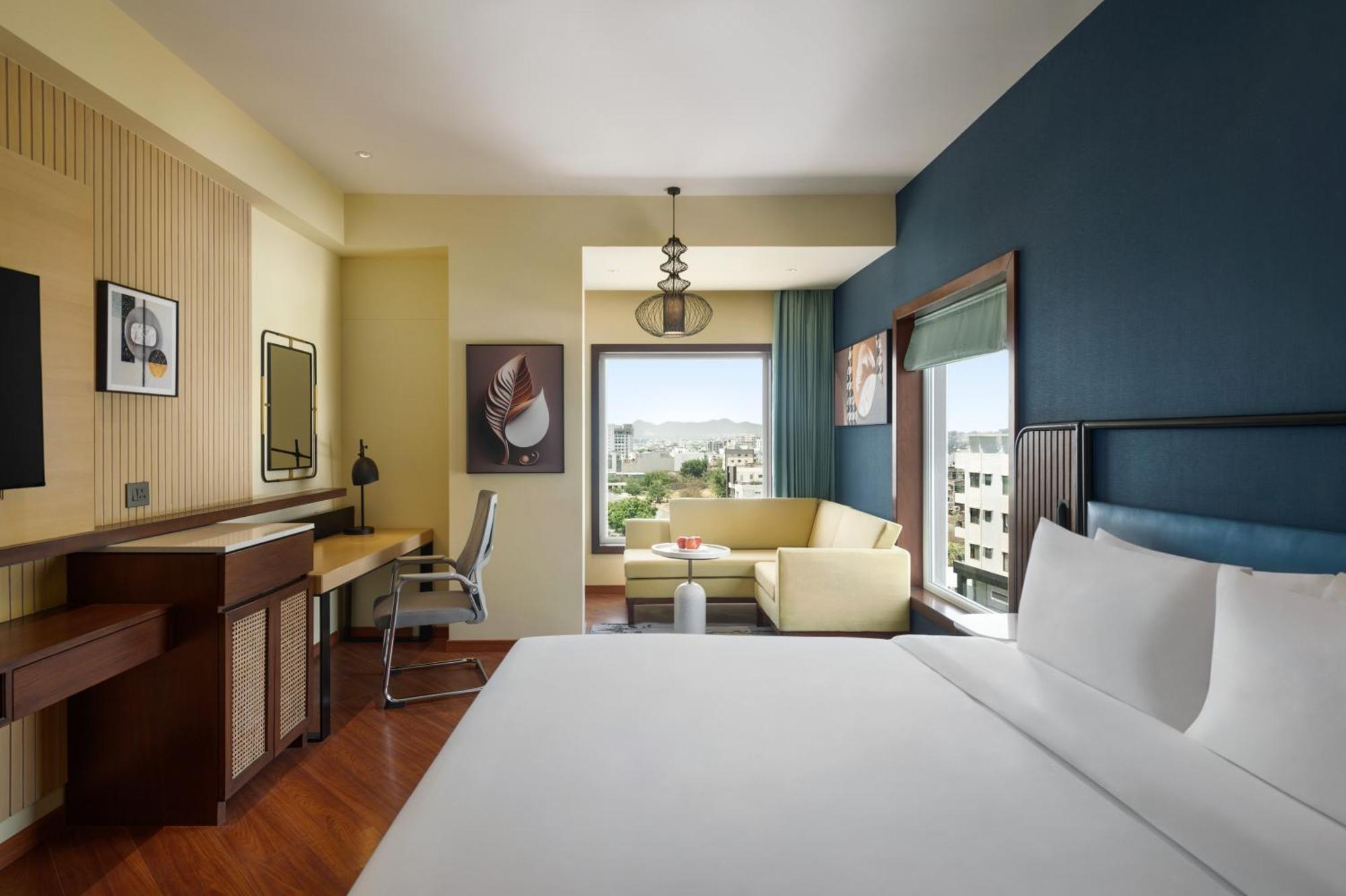 Ramada Encore By Wyndham Udaipur Roopnagar מראה חיצוני תמונה